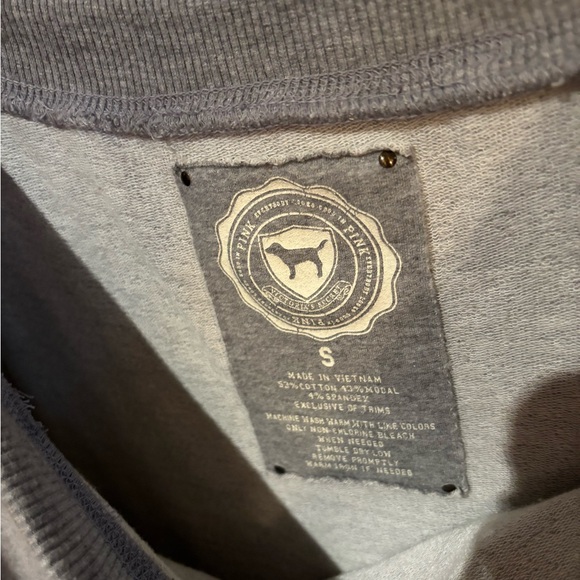 VINTAGE PINK Victoria's Secret Gray Sweatshirt with Embroidered Crest - Picture 3 of 7